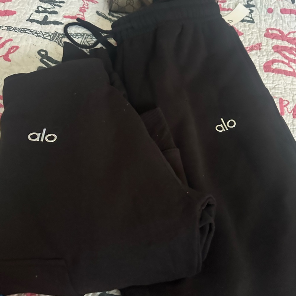 Classic.New  Set Hoodie n Pants  Black - Solid Black. Not original not authentic - Picture 5 of 6